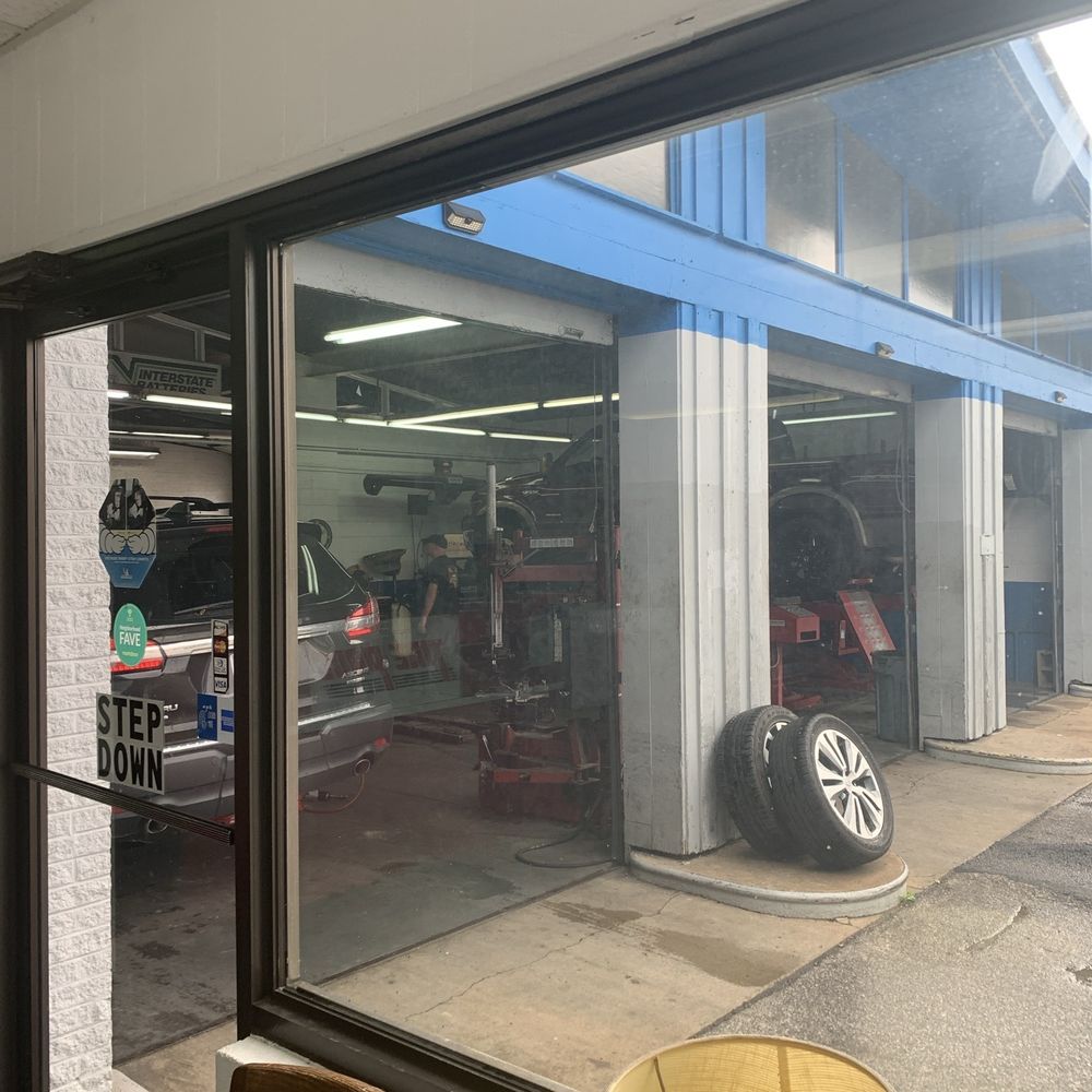 Holt Tire Pros - The garage - Tires Near Me - Memphis, Tennessee Holt Tire Pros - The garage - Tires Near Me - Memphis, Tennessee