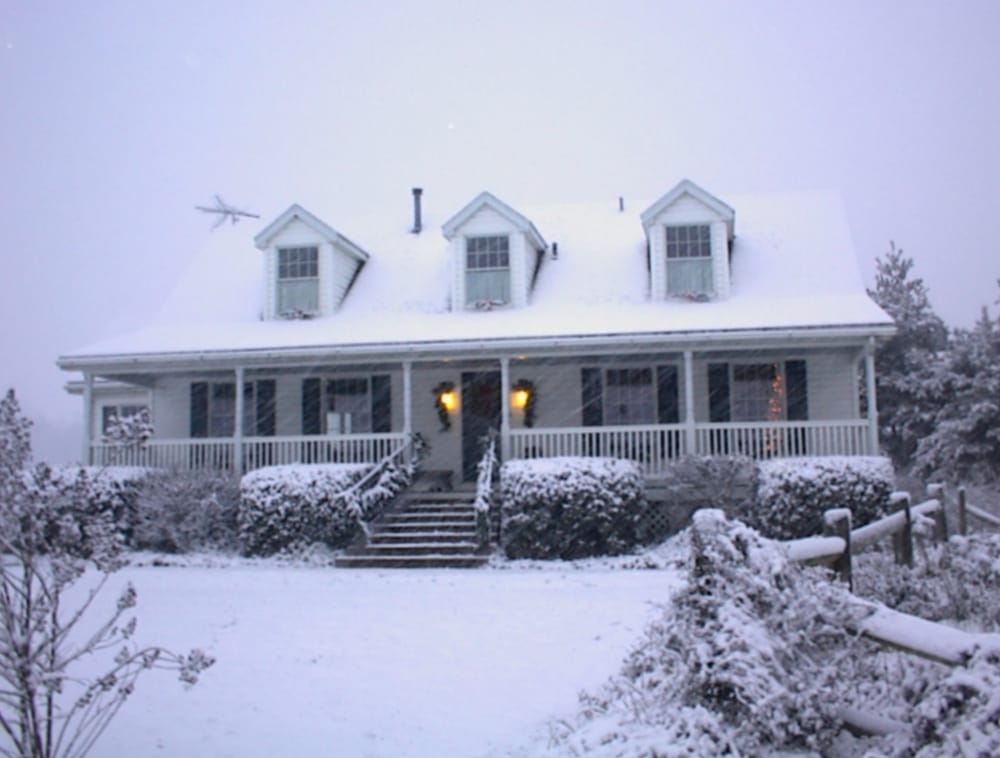 BREEZEE HILL FARM BED AND BREAKFAST Request Information 12140 Saint