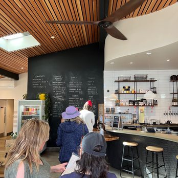 Hip Vegan - Line to order - Vegan Near Me - Ojai, California
