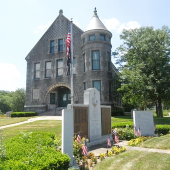 Soldier's Memorial - Landmarks & Historical Buildings Near Me - Windsor Locks, Connecticut
