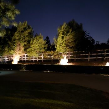 Dellsite Electric - Landscape LED floodlight install - Electricians Near Me Dellsite Electric - Landscape LED floodlight install - Electricians Near Me