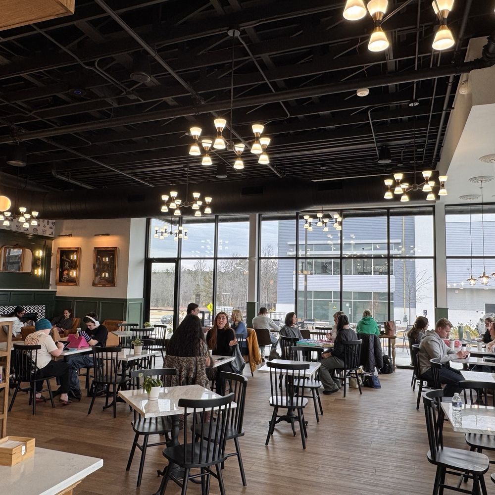 Summer Moon Coffee - Plenty of seating - Coffee & Tea Near Me - Wake Forest, North Carolina Summer Moon Coffee - Plenty of seating - Coffee & Tea Near Me - Wake Forest, North Carolina
