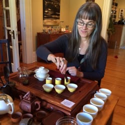 Tealeaves Tea Tasting Bar - Karen Hartwick pouring our Magnolia Oolong tea in a Taiwanese tea ceremony style.