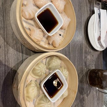 Pho Fans - Chicken buns and shrimp shumai - Vietnamese Near Me - Smithtown, New York Pho Fans - Chicken buns and shrimp shumai - Vietnamese Near Me - Smithtown, New York