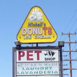 Michelles Donut House