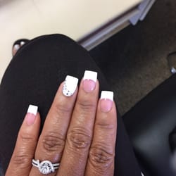 LoVe'! Love my nails :-)
