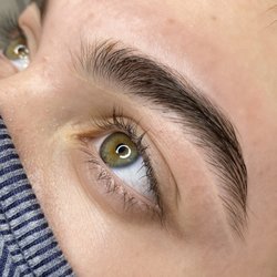 Melt West - Brow shaping