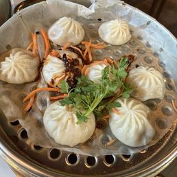Collagen soup pork dumplings