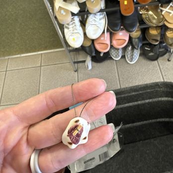 Hickam Thrift Shop - Necklace 1$ - Thrift Stores Near Me - Honolulu, Hawaii Hickam Thrift Shop - Necklace 1$ - Thrift Stores Near Me - Honolulu, Hawaii
