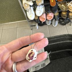 Hickam Thrift Shop - Necklace 1$