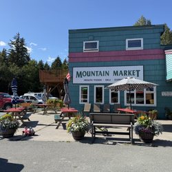Mountain Market & Cafe - Outdoor seating