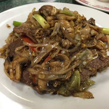 Pho Viet - Pad see ew - Vietnamese Near Me - Omaha, Nebraska