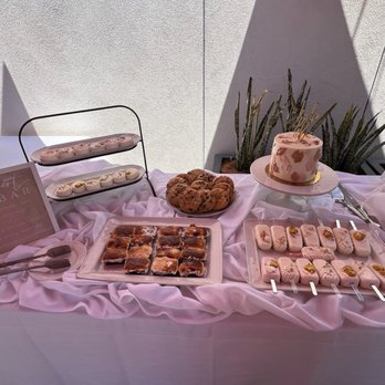 Simpatico Sweets - Strawberry cake, chocolate chip cookies, s'mores brownies, cakesicles & chocolate covered Oreos all made by April! - Custom Cakes Near Me Simpatico Sweets - Strawberry cake, chocolate chip cookies, s'mores brownies, cakesicles & chocolate covered Oreos all made by April! - Custom Cakes Near Me