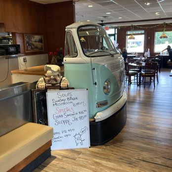 Anna's Red Apple - Breakfast & Brunch Near Me - Palatine, Illinois Anna's Red Apple - Breakfast & Brunch Near Me - Palatine, Illinois