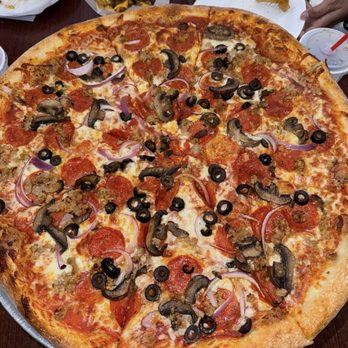 Caliano pizza - Pizza Near Me - Chula Vista, California
