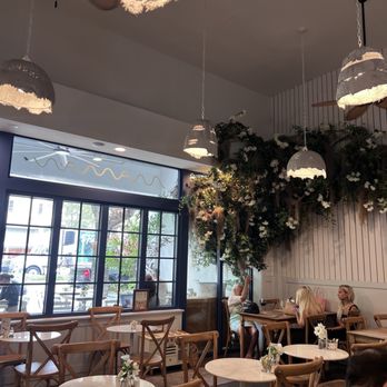 maman - Inside - Bakeries Near Me - Coral Gables, Florida maman - Inside - Bakeries Near Me - Coral Gables, Florida