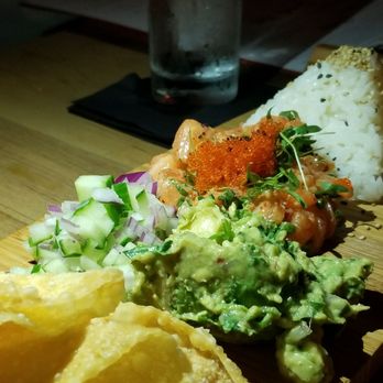 Sweetwater - Salmon tartare with avocado onions and rice - Gastropubs Near Me - Boynton Beach, Florida Sweetwater - Salmon tartare with avocado onions and rice - Gastropubs Near Me - Boynton Beach, Florida