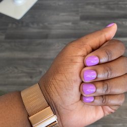Envy Nails - gel manicure