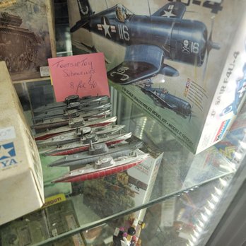 Hidden Treasures - Antiques Near Me - Livingston, New Jersey