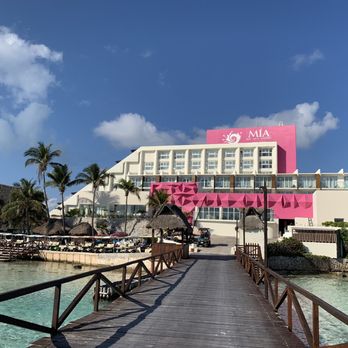 Mía Reef - Riding up to the hotel - Resorts Near Me - Isla Mujeres, ROO