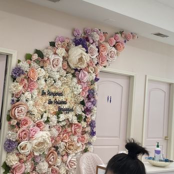 Bedazzled Nails and Spa - Waxing Near Me - Chicago, Illinois