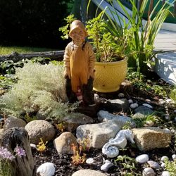 2 River Road Inn & Cottages - There's a bit of whimsy as one walks the grounds.  Each vignette tells its own story.