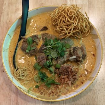 Kin Dee Thai - Kao soi with braised beef - Thai Near Me - Tucson, Arizona