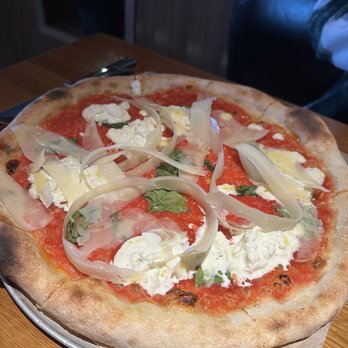 Northstar Cafe - Margherita Pizza - New American Near Me - Shaker Heights, Ohio