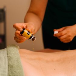 Reena's Jade Massage Therapy