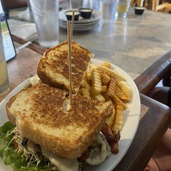 Up The Hill Grill - The bulldog - American Near Me - Ramona, California Up The Hill Grill - The bulldog - American Near Me - Ramona, California