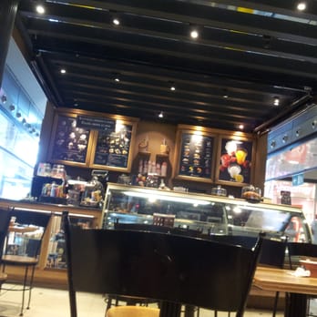 Amorino - Establecimiento en el Centro Comercial Arenas - Ice Cream & Frozen Yogurt Near Me - Barcelona, B Amorino - Establecimiento en el Centro Comercial Arenas - Ice Cream & Frozen Yogurt Near Me - Barcelona, B