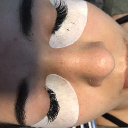 Lashes by Mia Lan - Lash it