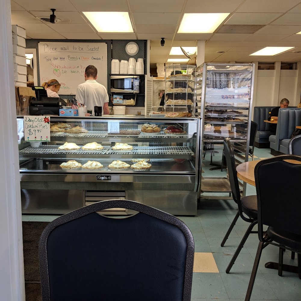 Kate's Kitchen - Pie & Pastry Counter - Breakfast & Brunch Near Me - Flat Rock, Michigan Kate's Kitchen - Pie & Pastry Counter - Breakfast & Brunch Near Me - Flat Rock, Michigan
