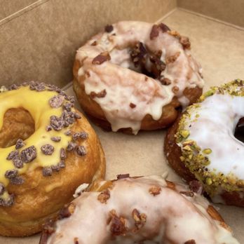 Dynamo Donut & Coffee - Passionfruit chocolate, bacon maple, pistachio lemon - Coffee & Tea Near Me - San Francisco, California Dynamo Donut & Coffee - Passionfruit chocolate, bacon maple, pistachio lemon - Coffee & Tea Near Me - San Francisco, California