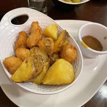 Vinería San Telmo - Lagrimitas de pollo - Tapas Bars Near Me - Seville, SE