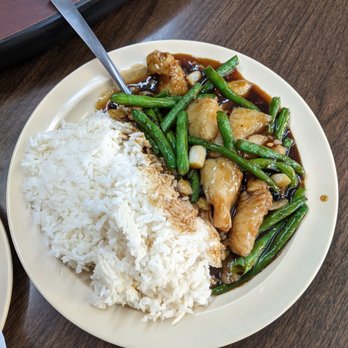 Yuet Lee - Filet Flounder With Long Bean Or Asparagus & Black Bean Sauce Rice - Chinese Near Me - San Francisco, California