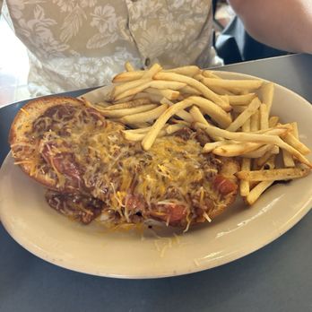 Fitz's SoCo - Gluten free hot dog and baked fries - American Near Me - Sappington, Missouri