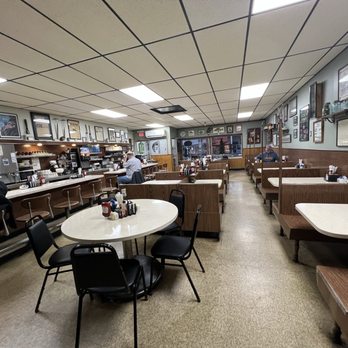 Grayling Restaurant - New American Near Me - Grayling, Michigan