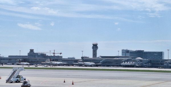 Montréal-Pierre Elliott Trudeau International Airport by null