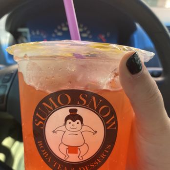 Sumo Snow - Pom Pom peach sparkling water with peach popping - Bubble Tea Near Me - Surprise, Arizona Sumo Snow - Pom Pom peach sparkling water with peach popping - Bubble Tea Near Me - Surprise, Arizona