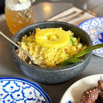 Pineapple Thai - Pineapple Fried Rice -@hungry_beluwuga - Thai Near Me - Cupertino, California Pineapple Thai - Pineapple Fried Rice -@hungry_beluwuga - Thai Near Me - Cupertino, California