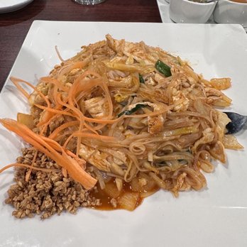 Lanna Thai Restaurant - Chicken pad Thai - Thai Near Me - Lenexa, Kansas Lanna Thai Restaurant - Chicken pad Thai - Thai Near Me - Lenexa, Kansas