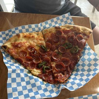 Ollie's Brooklyn - Just Ugly. hand tossed, but paper thin. so thin, I couldn't pick up the slice! - Pizza Near Me - Medford, Oregon Ollie's Brooklyn - Just Ugly. hand tossed, but paper thin. so thin, I couldn't pick up the slice! - Pizza Near Me - Medford, Oregon