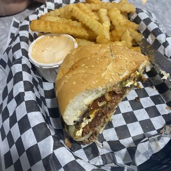 Dutch Mill Diner - Diners Near Me - Tillamook, Oregon Dutch Mill Diner - Diners Near Me - Tillamook, Oregon