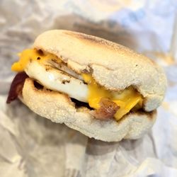 Mcdonald's - Bacon, egg, and cheese McMuffin