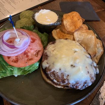 The Inn on Main - Cheeseburger with cooper sharp - Sandwiches Near Me - Oley, Pennsylvania