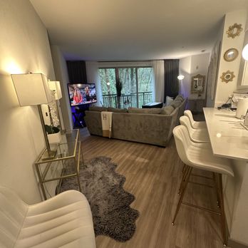 Notch Apartments - Two bedroom living room facing the beautiful Newcastle forest. - Apartments Near Me - Newcastle, Washington Notch Apartments - Two bedroom living room facing the beautiful Newcastle forest. - Apartments Near Me - Newcastle, Washington