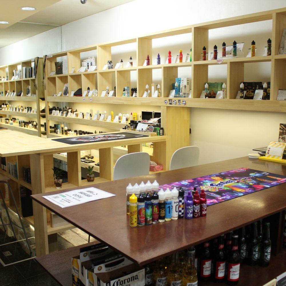 elfbar nachfüll pod läuft aus Exploring VAPE Store Taby and Tamara