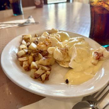 Katy's Place - Bay shrimp benedict - Breakfast & Brunch Near Me - Carmel, California Katy's Place - Bay shrimp benedict - Breakfast & Brunch Near Me - Carmel, California