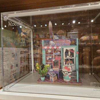 Geppetto's - Carlsbad, The Forum - Toy Stores Near Me - Carlsbad, California